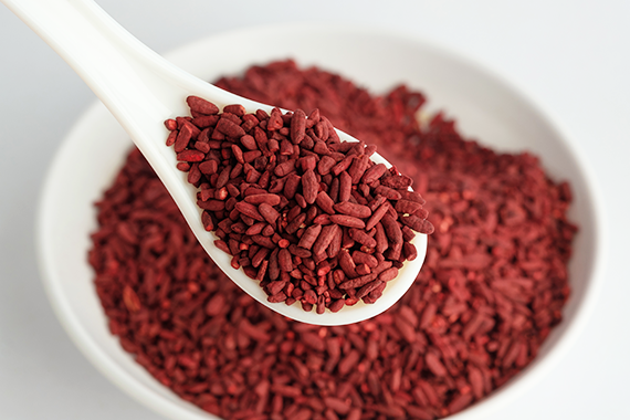 Punase riisi pärm on punakaslilla fermenteeritud riis, mille värv tuleneb sellest, et see on kasvanud koos seenega Monascus purpureus.