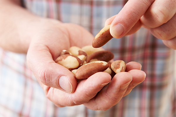 Brasiilia pähklid sisaldavad seleeni vaid sel juhul, kui seda on ka mullas, milles taimed kasvavad.